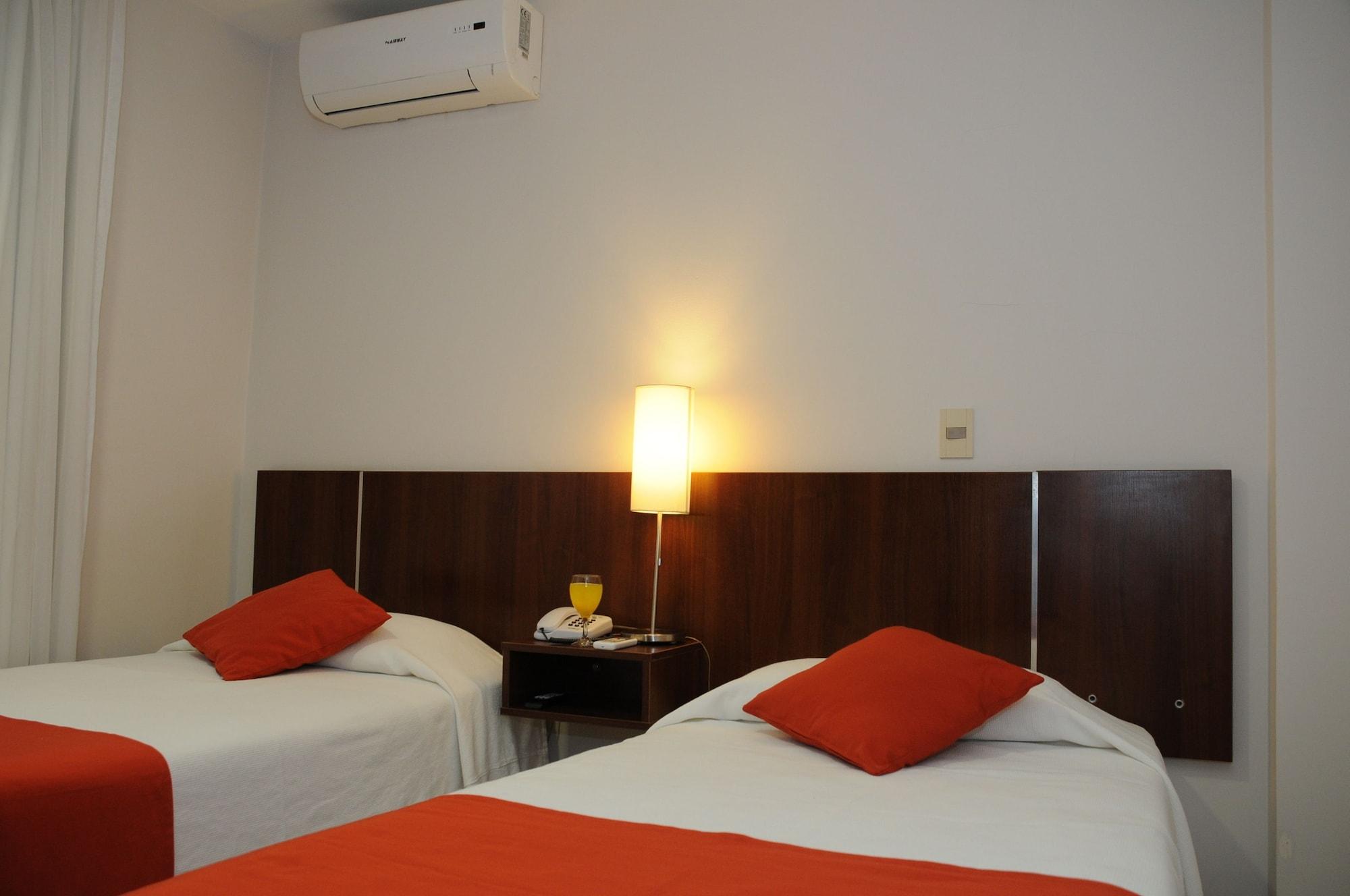 Hotel California Montevideo Esterno foto
