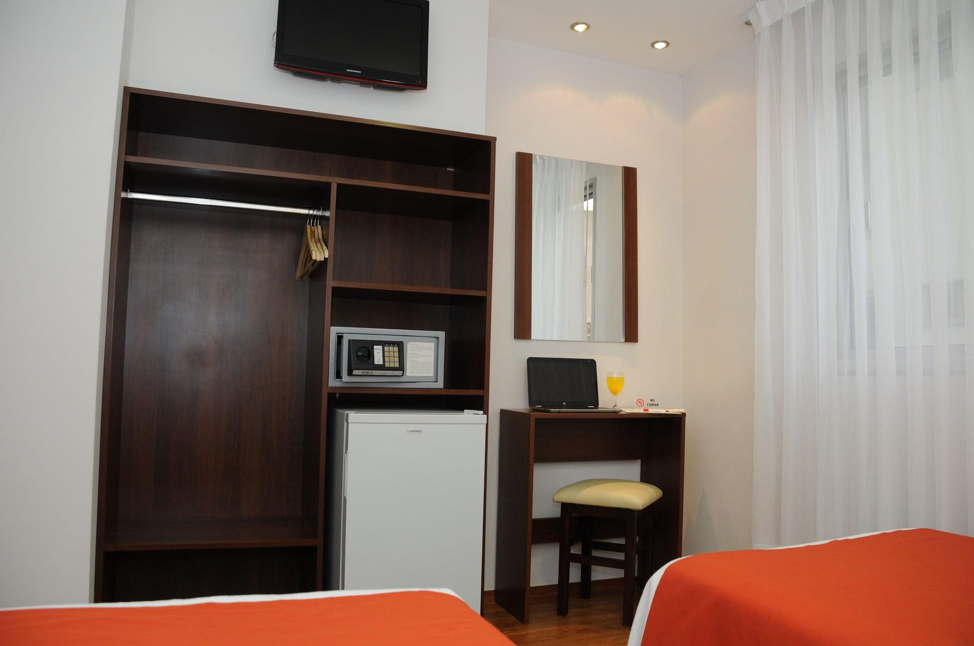 Hotel California Montevideo Esterno foto