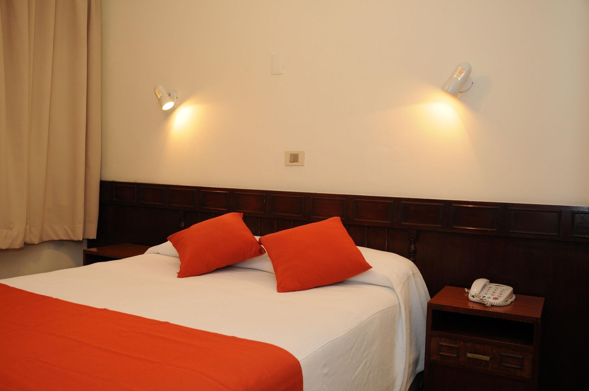 Hotel California Montevideo Esterno foto