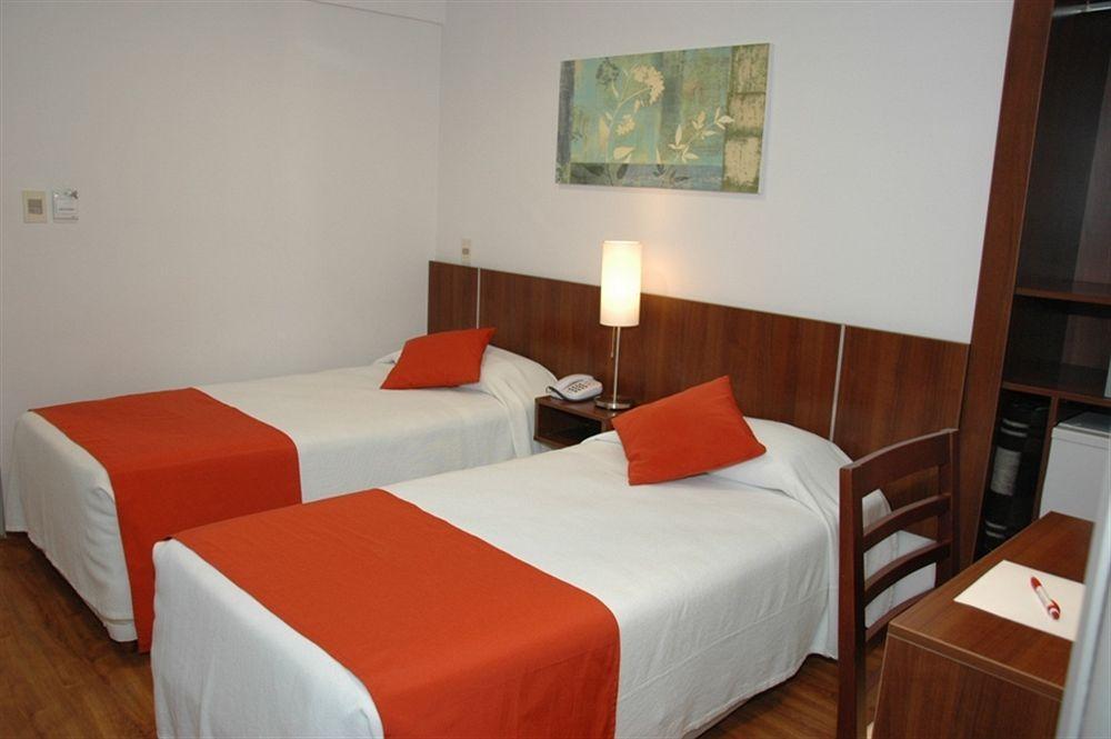 Hotel California Montevideo Esterno foto