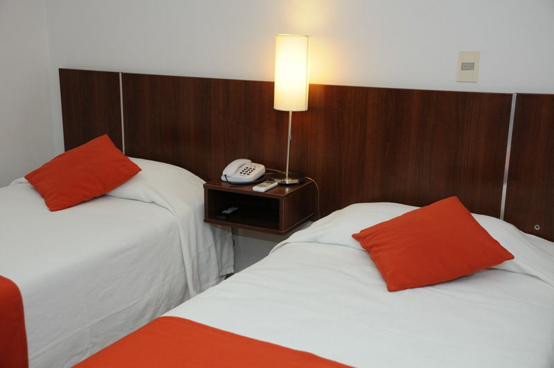 Hotel California Montevideo Esterno foto